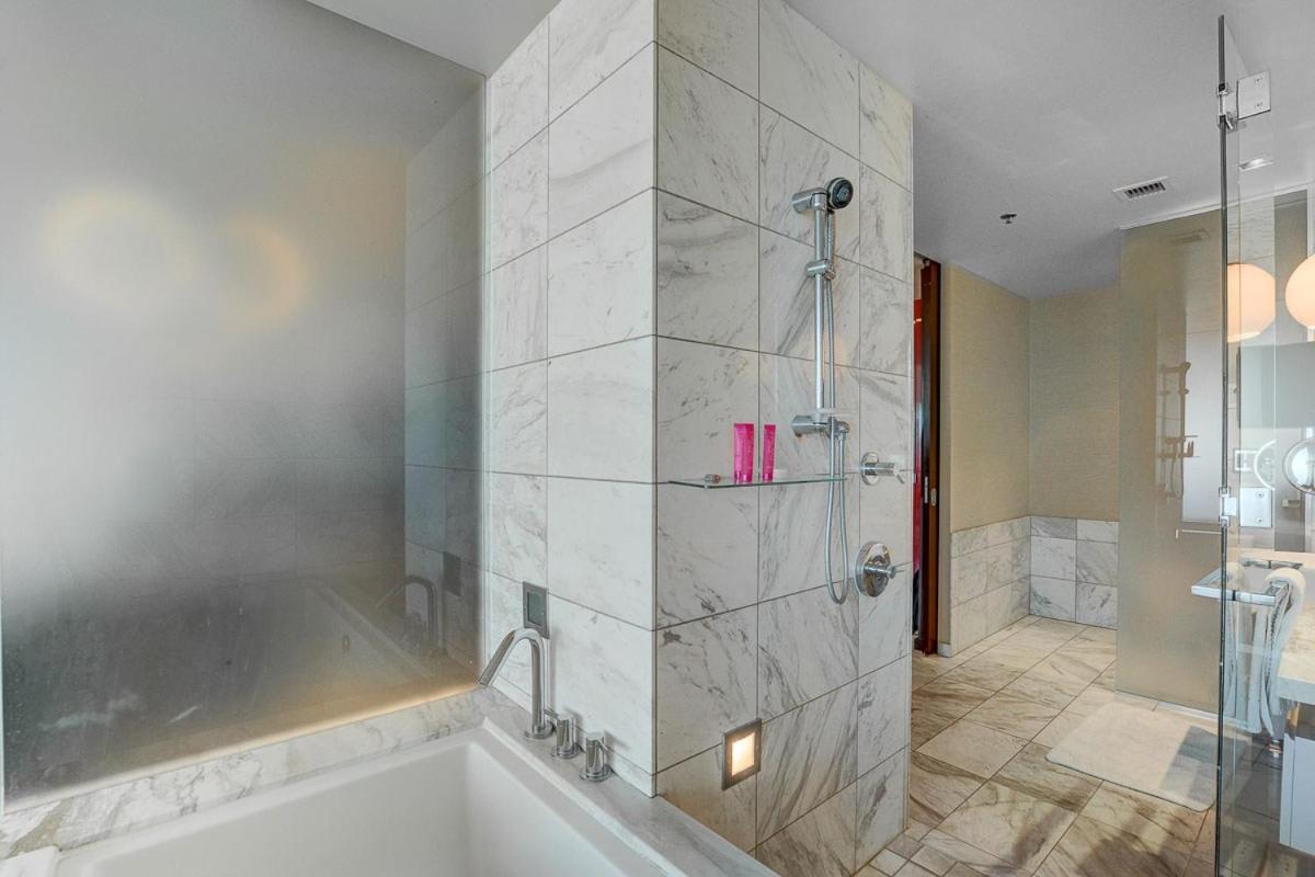 Apartahotel Luxury Studio Strip View No Fee Palms Place *
