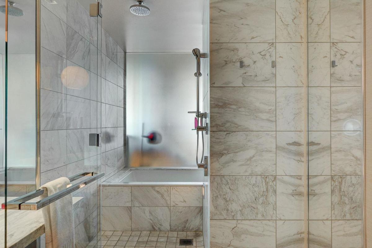 Luxury Studio Strip View No Fee Palms Place Apartahotel *