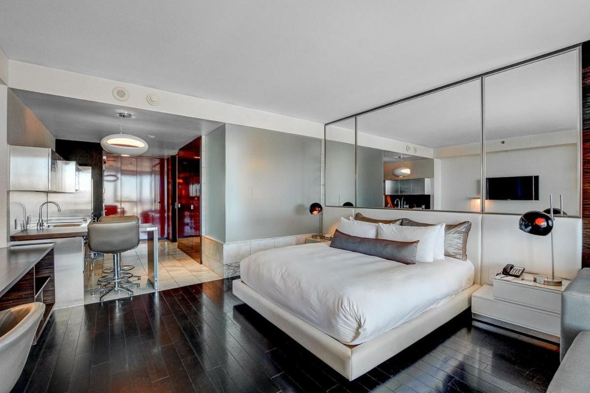 Apartahotel Luxury Studio Strip View No Fee Palms Place